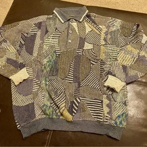 Vintage mens sweater.   EUC
Beautiful muted colors